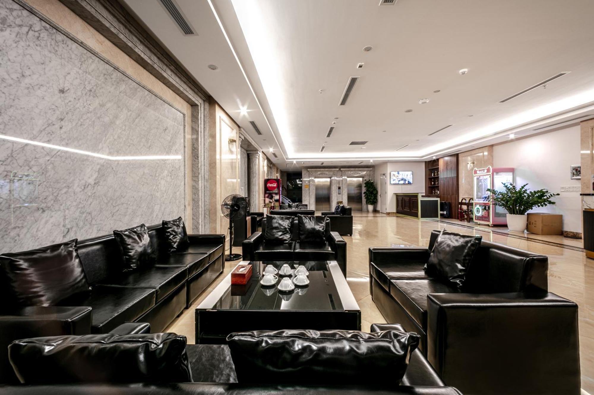 A25 Premium Hotel - 16 Mieu Dam — Photos 1